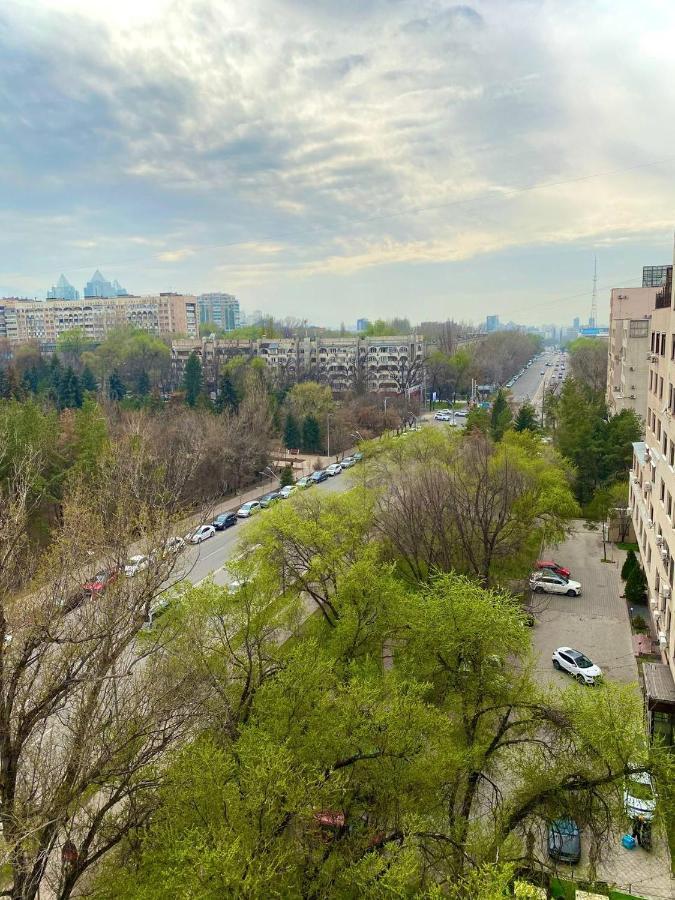 Iaparts дворец республики - самал * Almaty