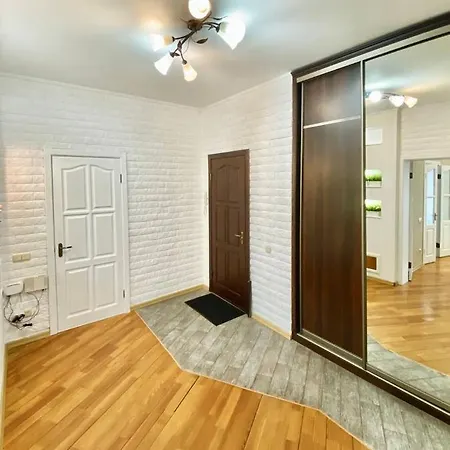 Iaparts Дворец Республики - Самал Almaty Exterior photo